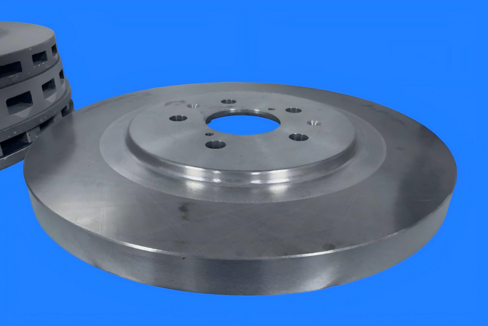 أقراص فرامل من السيراميك وكربيد السيليكون للسيارات